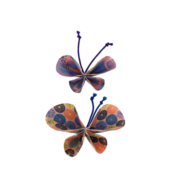 Papillons « Bat-A-Bout Vibez » avec herbe à chat Image NaN